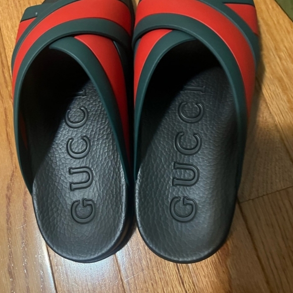 Gucci - Picture 5 of 5